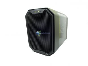 Antec-Cube-Razer-Edition-10