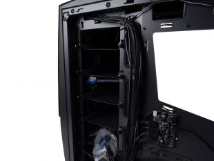 NZXT-Noctis-450-ROG-38