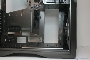 00131 NZXT_PHANTOM630